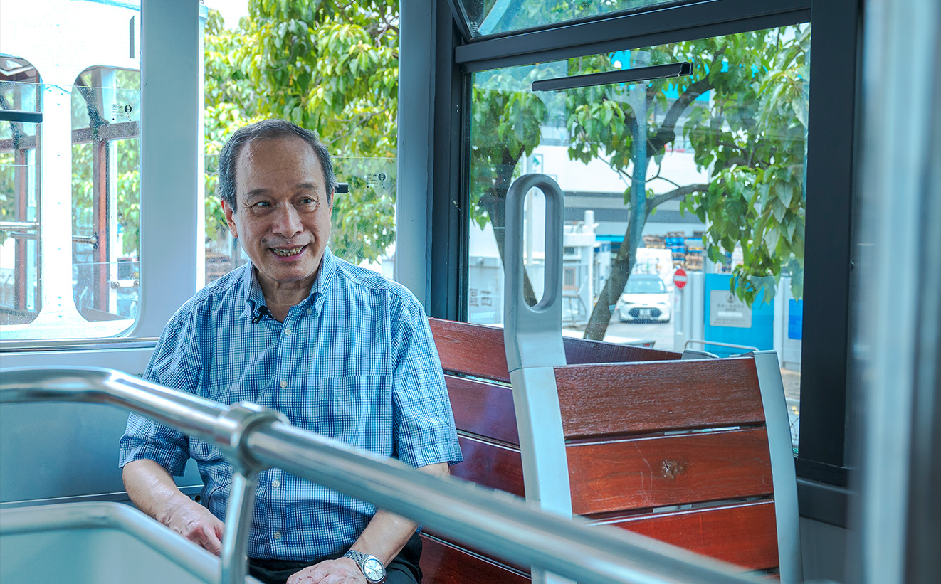 香港掌故專家鄭寶鴻自小在港島長大，對附近的街道變遷有深入研究。