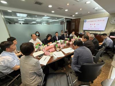 中國地方志工作辦公室主任陳文學舉辦專場講座